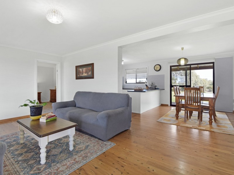 139 Monteagle Stock Route Road West, Young NSW 2594