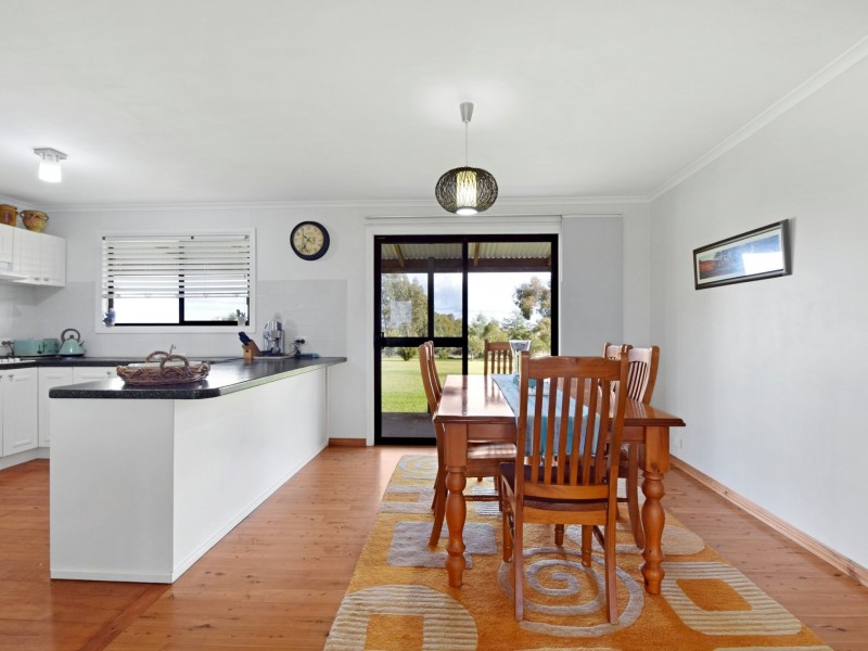 139 Monteagle Stock Route Road West, Young NSW 2594