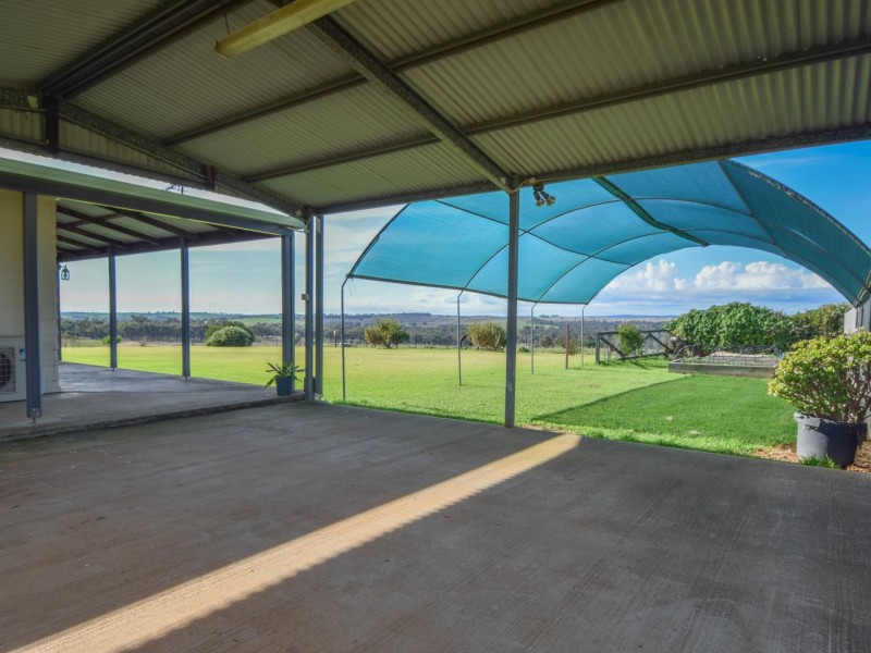 139 Monteagle Stock Route Road West, Young NSW 2594