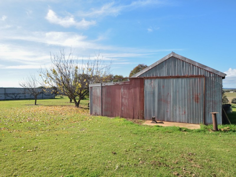 139 Monteagle Stock Route Road West, Young NSW 2594