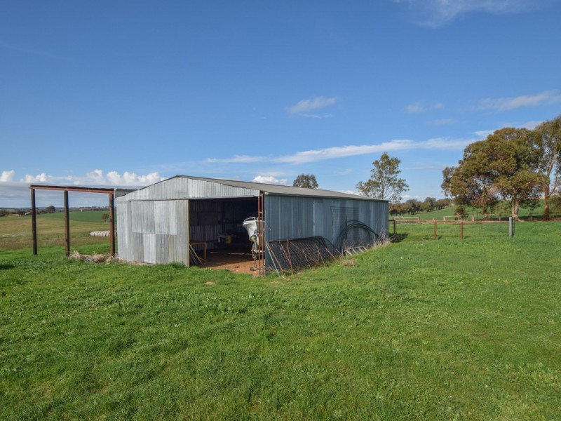 139 Monteagle Stock Route Road West, Young NSW 2594