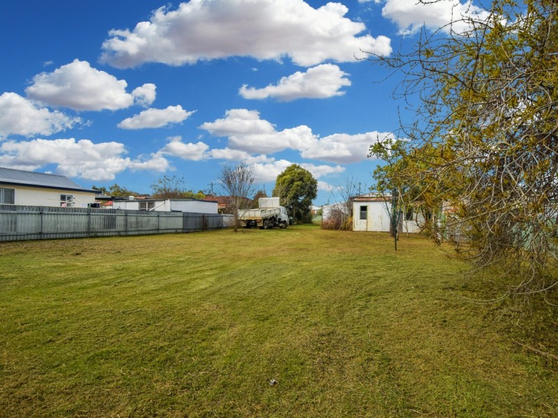 13 Stoneridge Street, Young NSW 2594