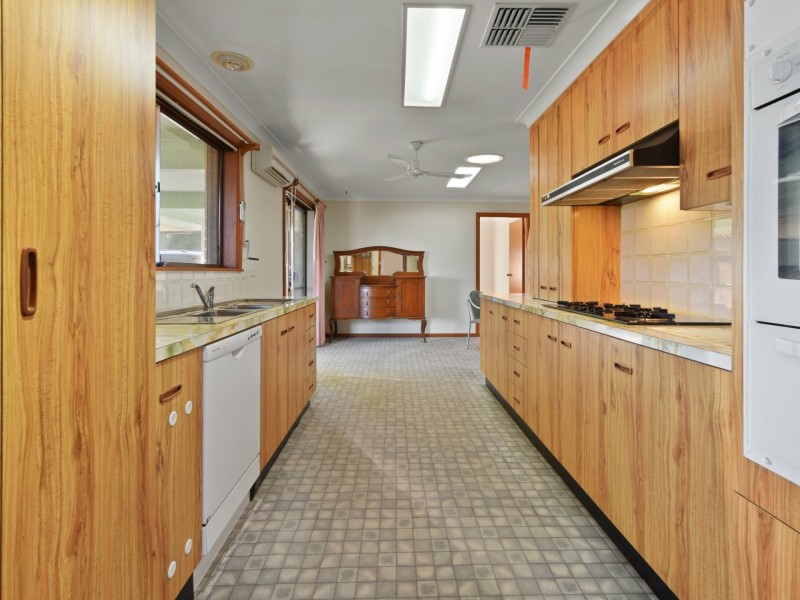 67 Fontenoy Street, Young NSW 2594