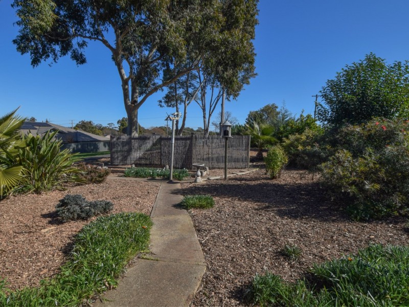 67 Fontenoy Street, Young NSW 2594