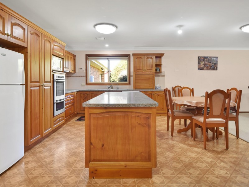 87 Thornhill Street, Young NSW 2594