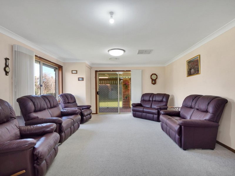 87 Thornhill Street, Young NSW 2594