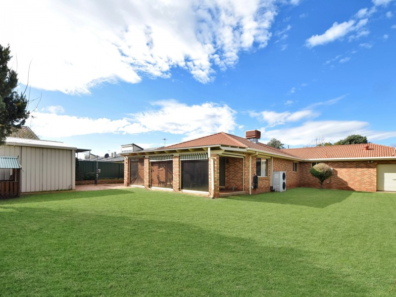 87 Thornhill Street, Young NSW 2594