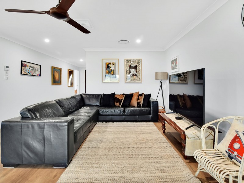105 Wambanumba Drive, Young NSW 2594