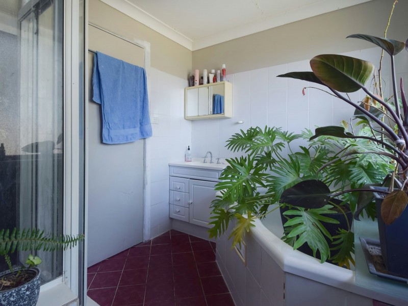 67 Windermere Street, Young NSW 2594