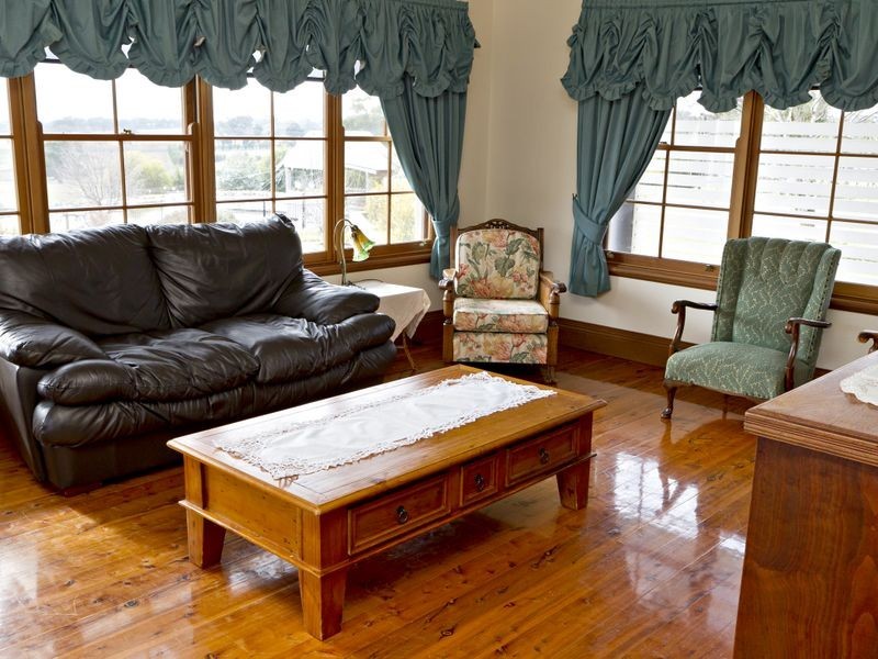 457 Back Creek Road, Young NSW 2594