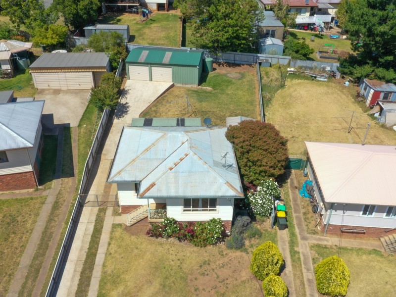 108 Berthong Street, Young NSW 2594