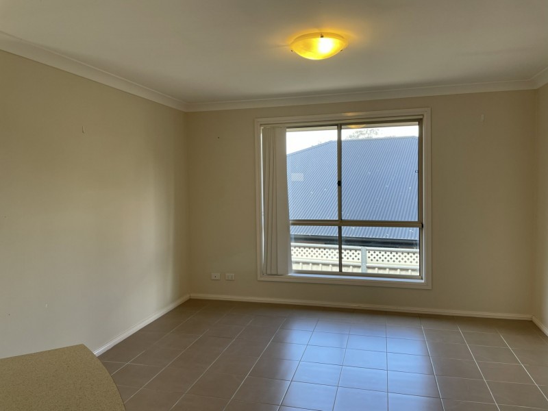 113 Binalong Street, Young NSW 2594