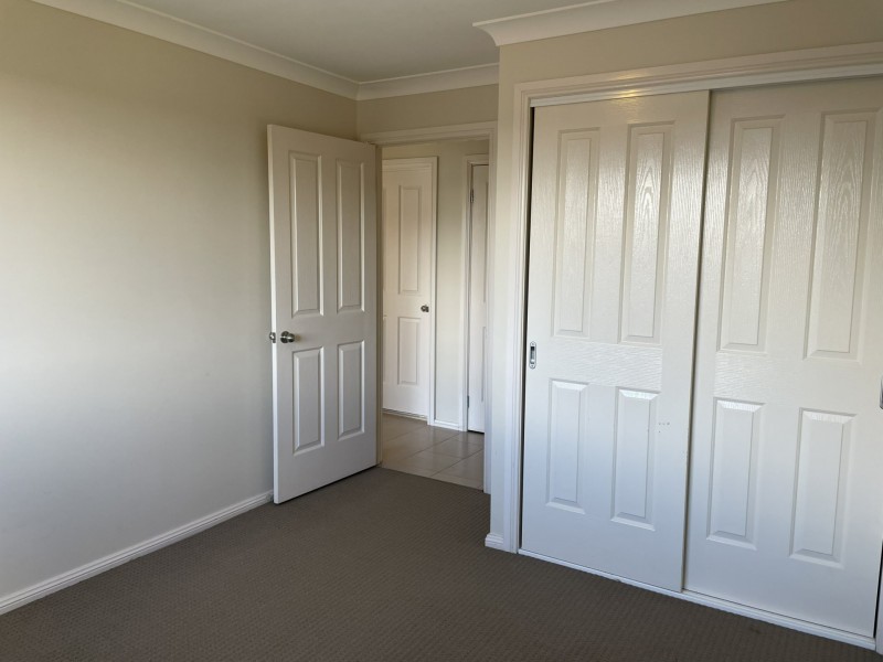 113 Binalong Street, Young NSW 2594
