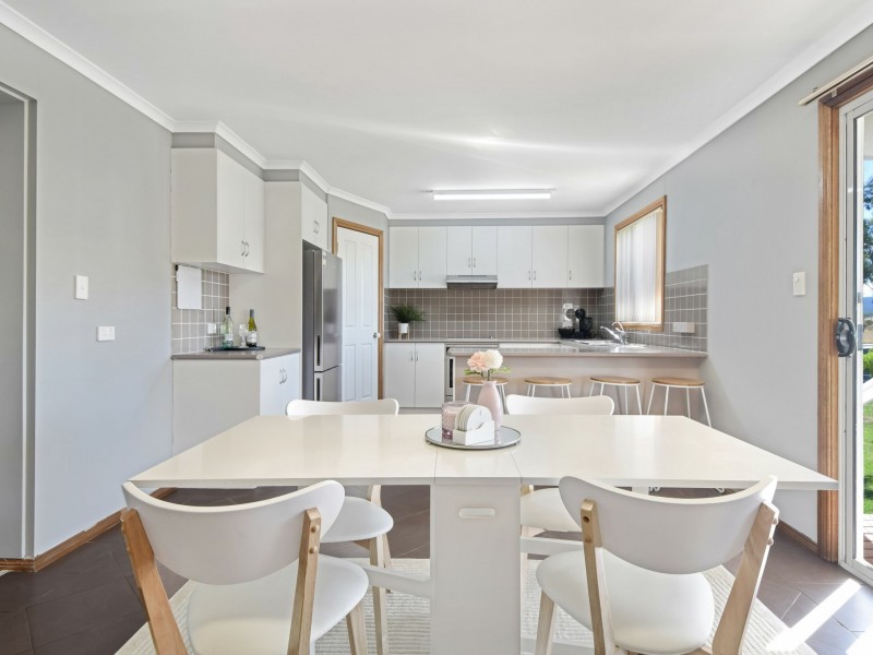 18 Ewens Street Bendick Murrell via, Young NSW 2594