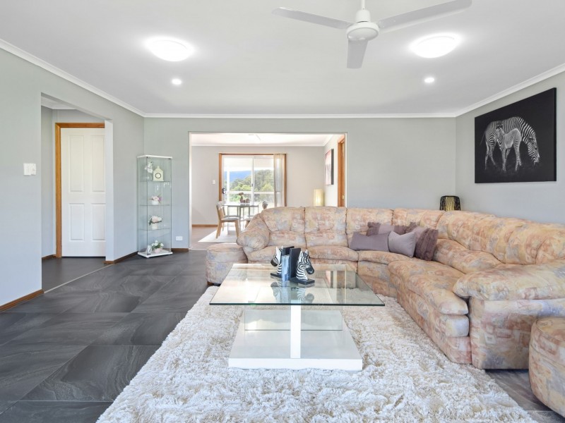 18 Ewens Street Bendick Murrell via, Young NSW 2594