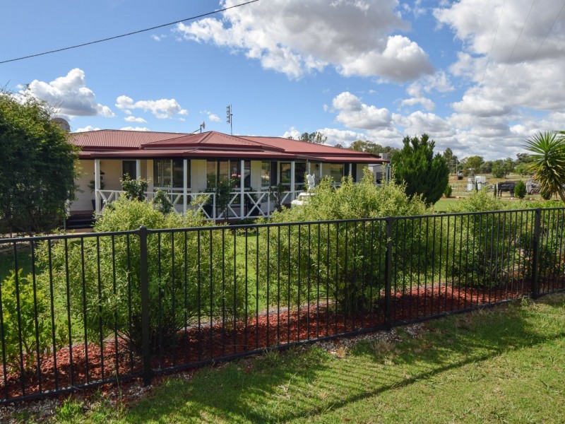 18 Ewens Street Bendick Murrell via, Young NSW 2594