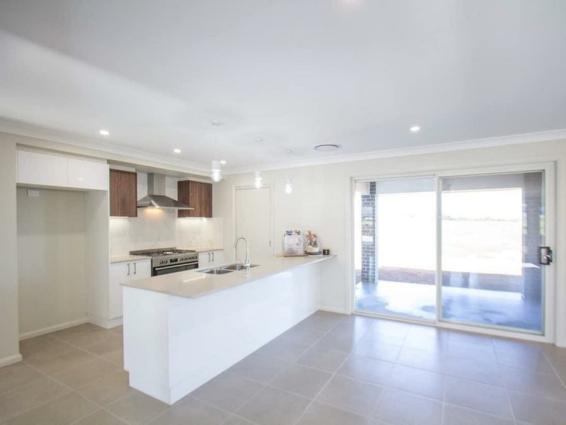 1-189 Henry Lawson Way, Young NSW 2594