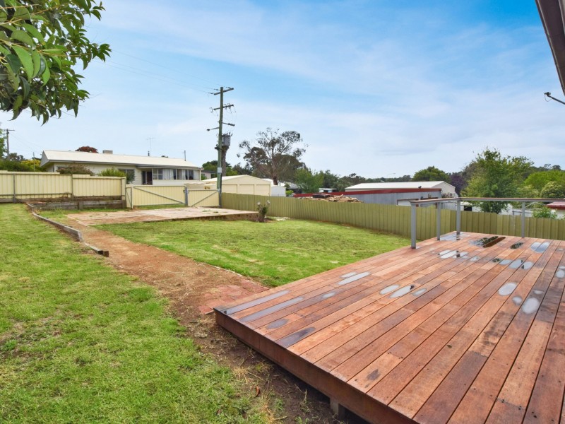 77 Brock Street, Young NSW 2594