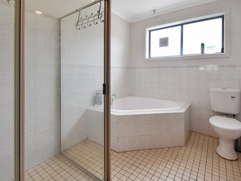 Unit 4/4 Old Barracks Lane, Young NSW 2594