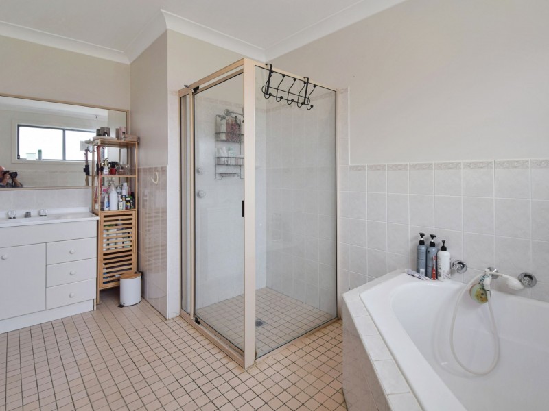 Unit 4/4 Old Barracks Lane, Young NSW 2594