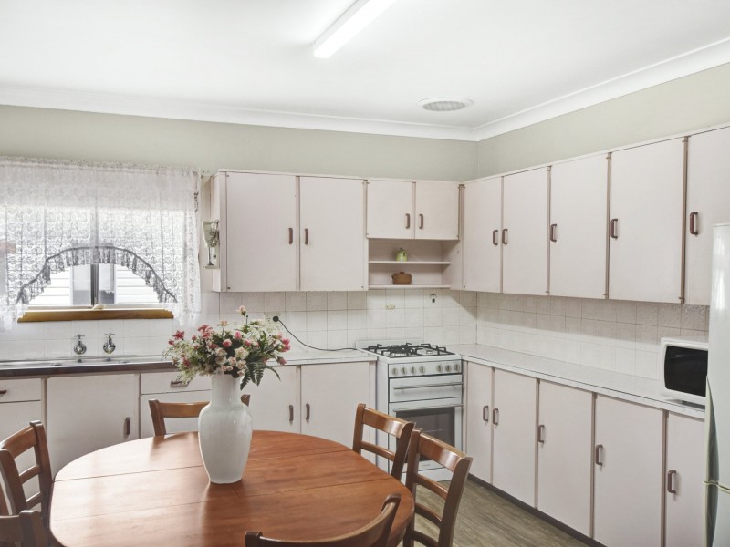 182 Nasmyth Street, Young NSW 2594