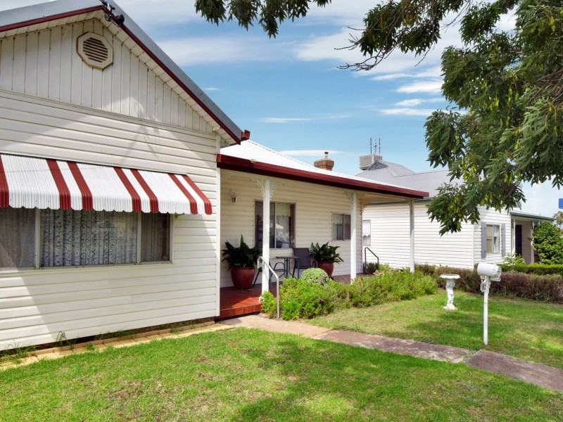 182 Nasmyth Street, Young NSW 2594