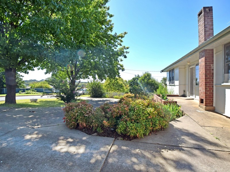 119 Berthong Street, Young NSW 2594