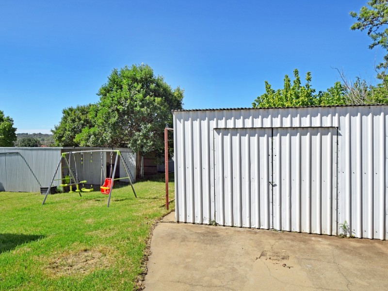 119 Berthong Street, Young NSW 2594