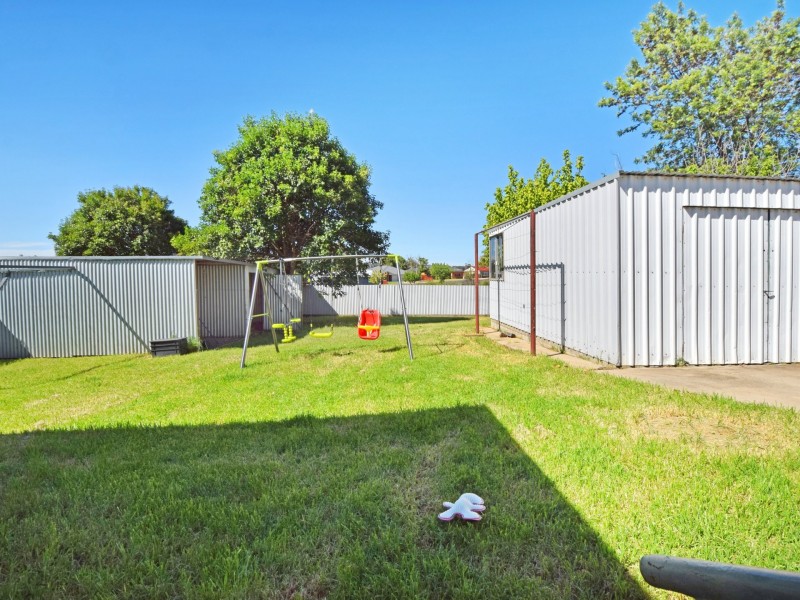 119 Berthong Street, Young NSW 2594