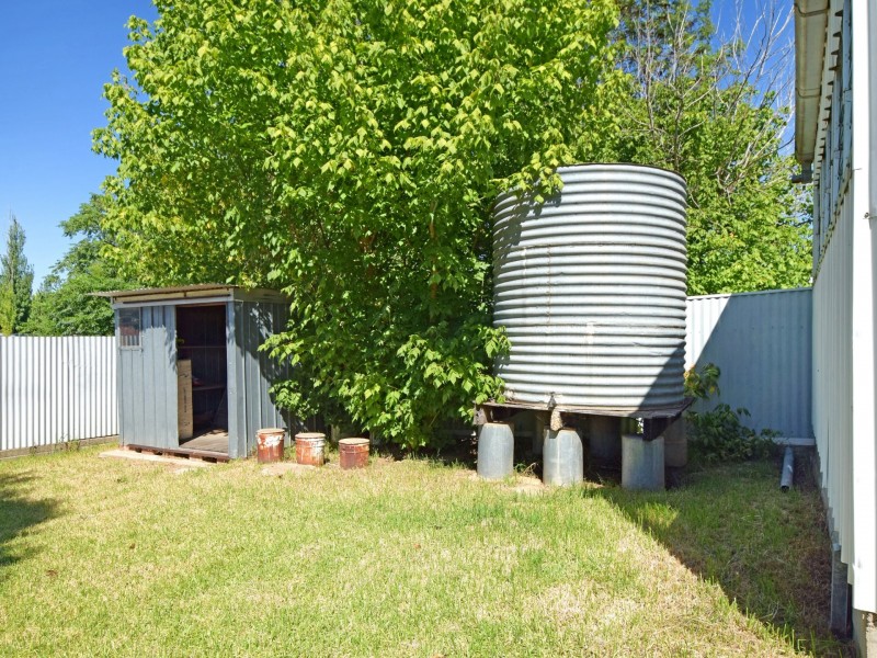 119 Berthong Street, Young NSW 2594