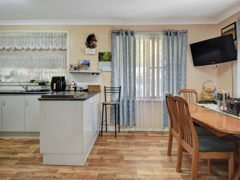 3 Earl Street, Young NSW 2594