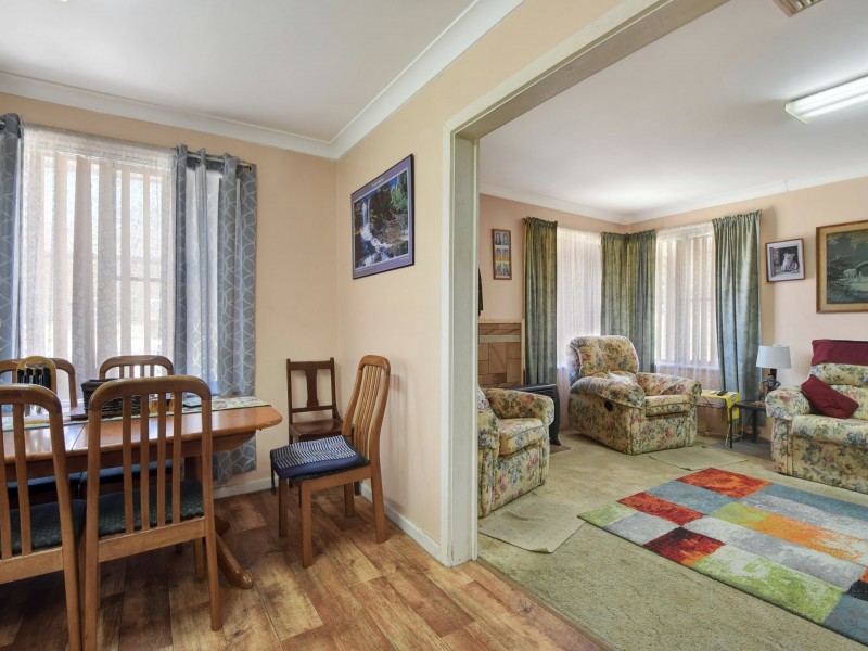 3 Earl Street, Young NSW 2594