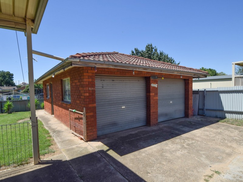 3 Earl Street, Young NSW 2594