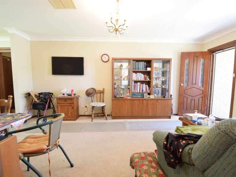 1/7 Murringo Street, Young NSW 2594