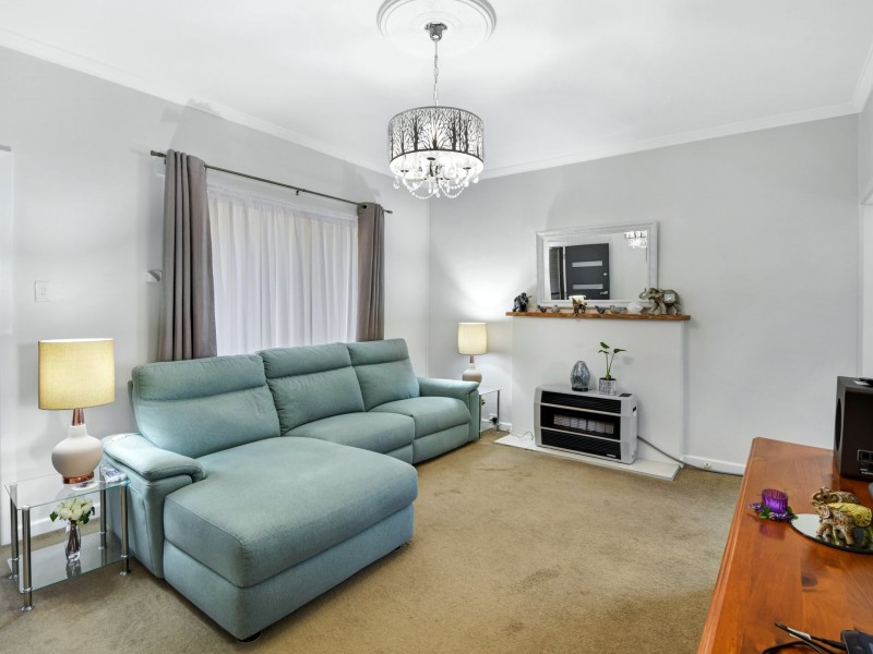 13 Taylor Road, Young NSW 2594