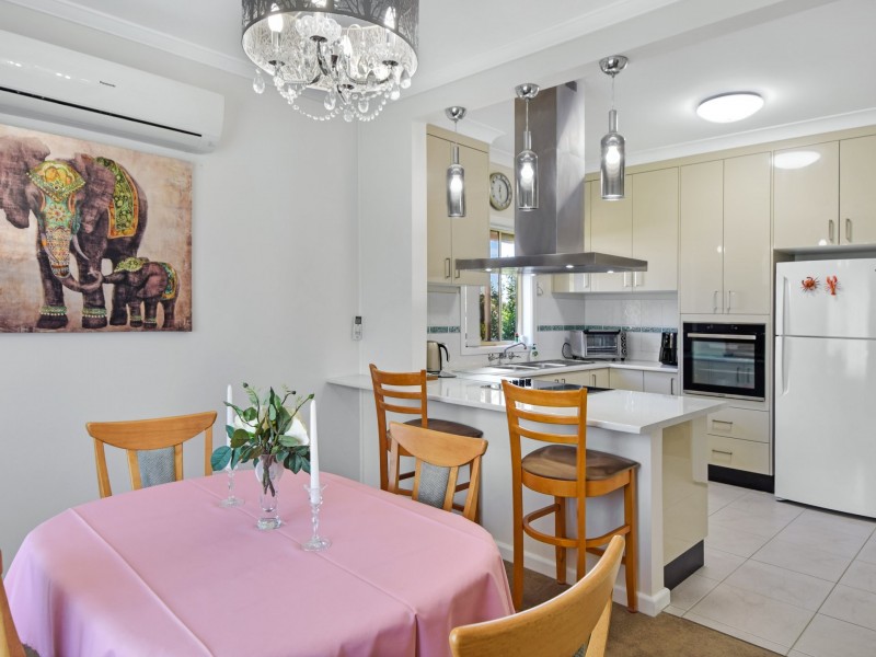 13 Taylor Road, Young NSW 2594