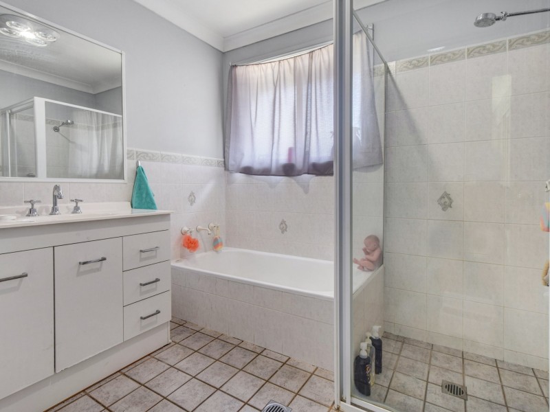 16 Tadros Avenue, Young NSW 2594