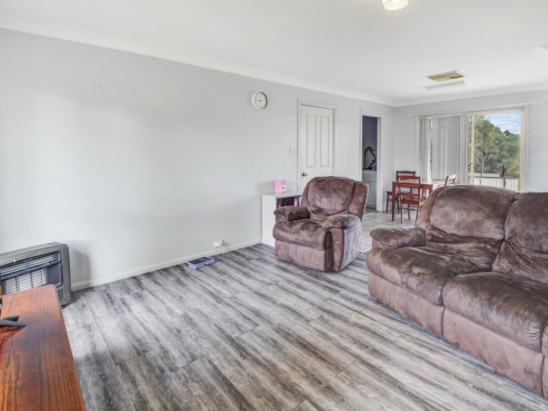 16 Tadros Avenue, Young NSW 2594