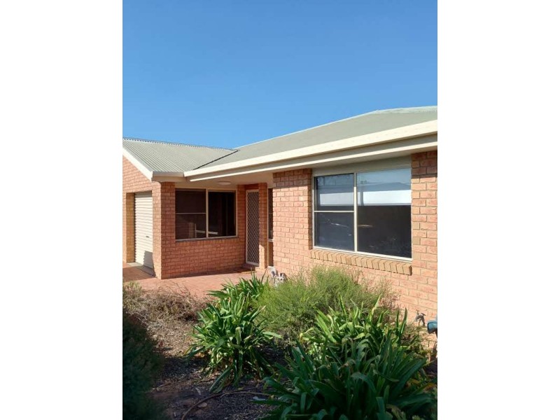 1-11 Cloete Street, Young NSW 2594