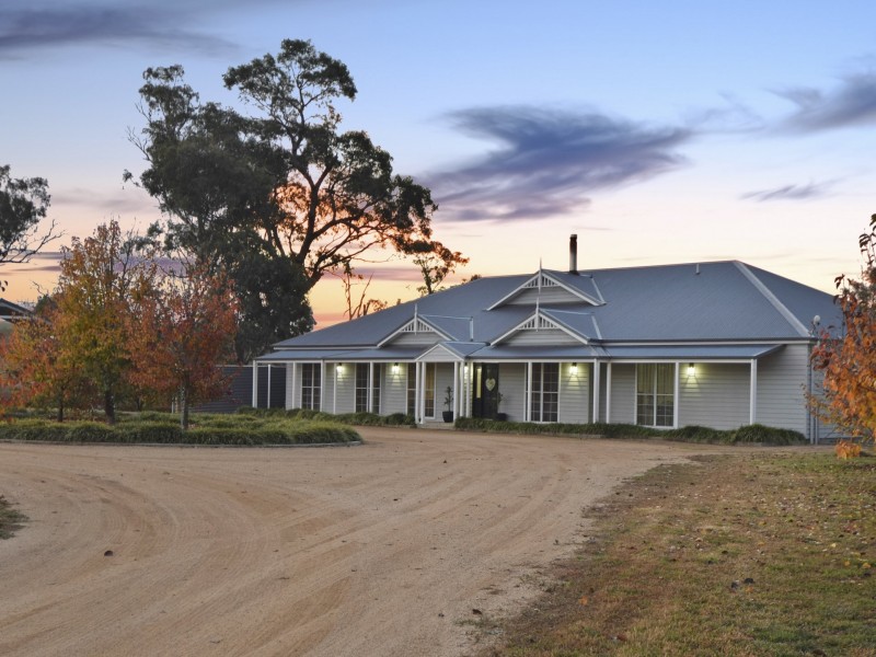 187 Milly Milly Lane, Young NSW 2594