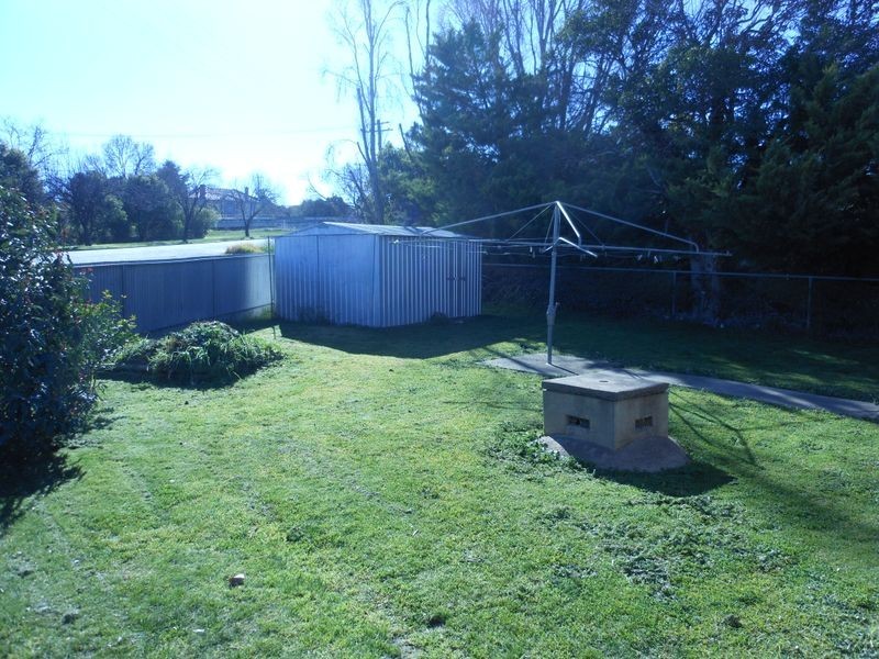 7 Boorowa Street, Young NSW 2594