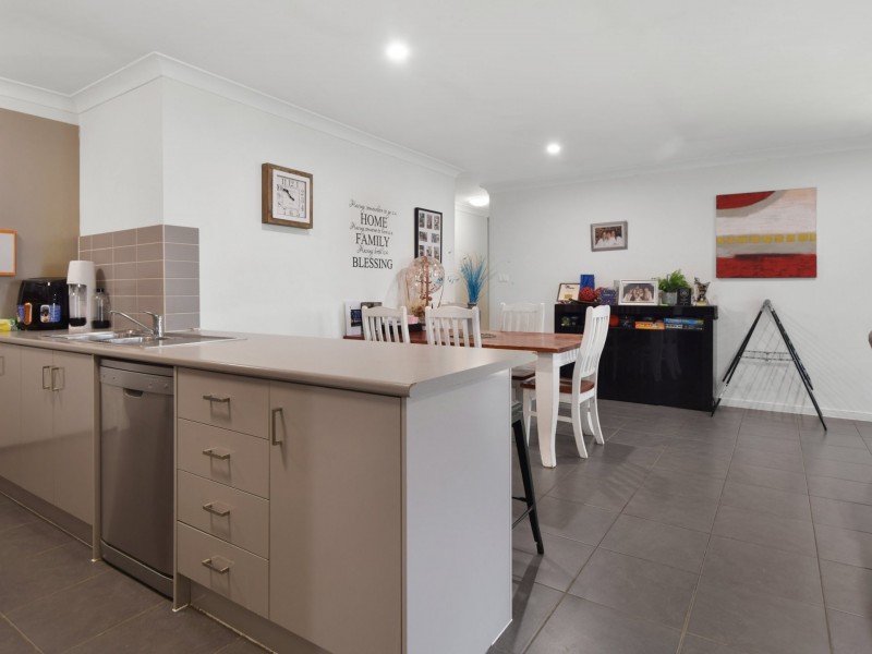 10 Molloy Place, Young NSW 2594