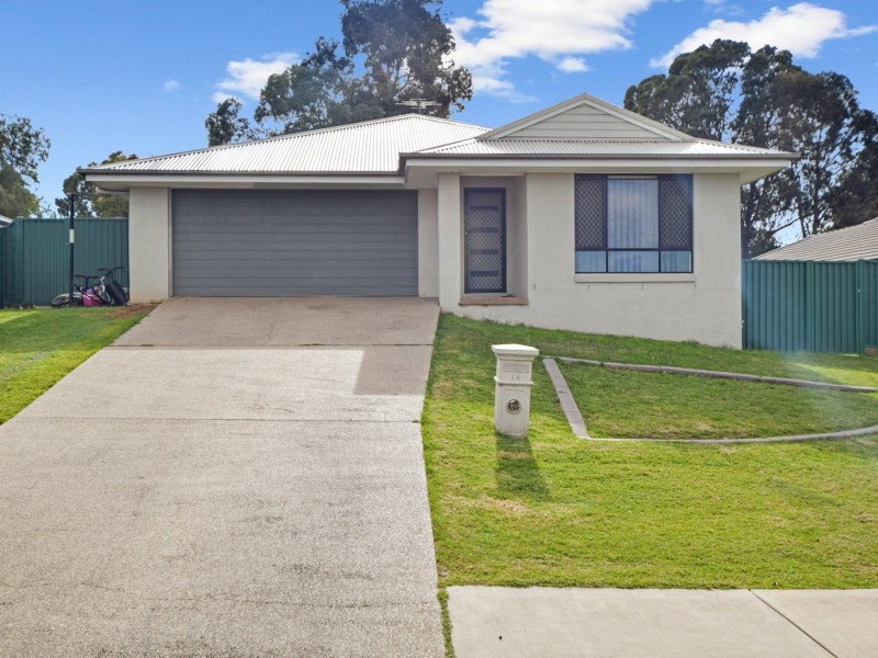 10 Molloy Place, Young NSW 2594