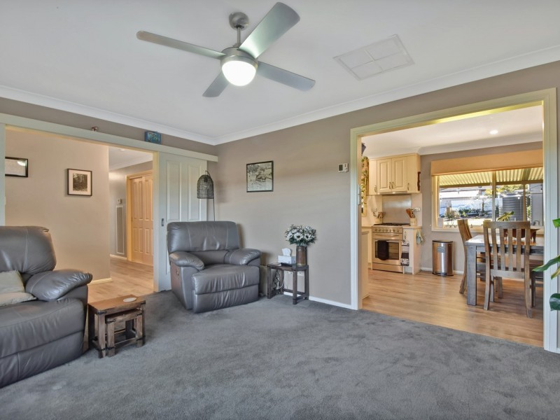 147 Edwards Street, Young NSW 2594