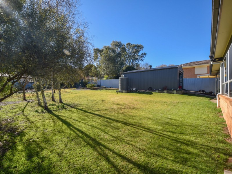 147 Edwards Street, Young NSW 2594