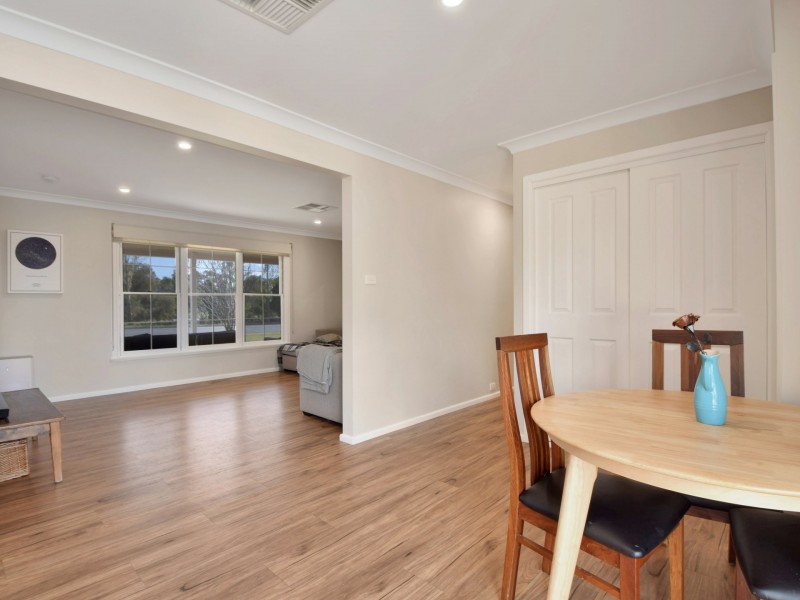 41 Fontenoy Street, Young NSW 2594