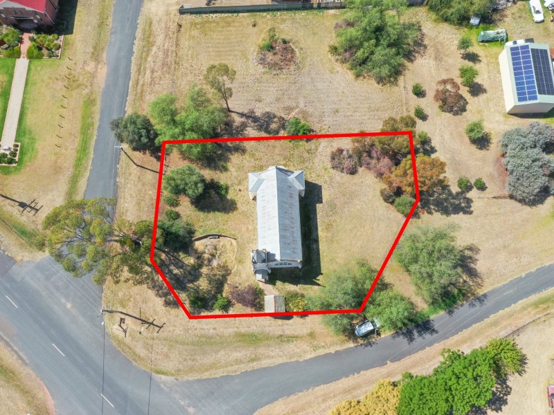 3 Main Road, Greenethorpe NSW 2809