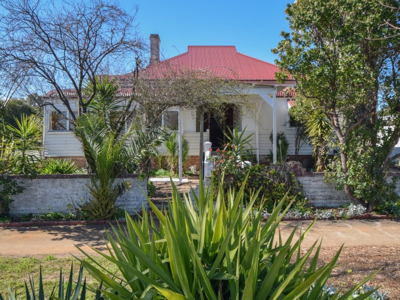 40 McLerie Street, Young NSW 2594