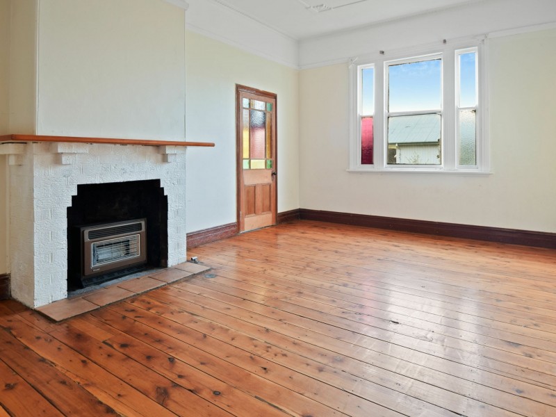 40 McLerie Street, Young NSW 2594