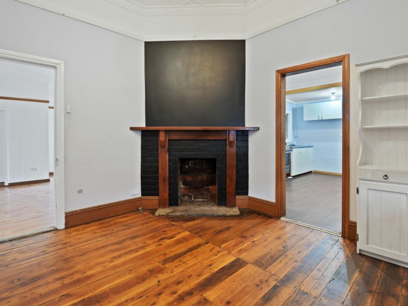 40 McLerie Street, Young NSW 2594